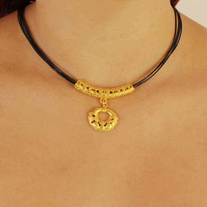 Collar Cuero 4 Vueltas y Dije Pequeño Nariguera Calima - miniatura 2