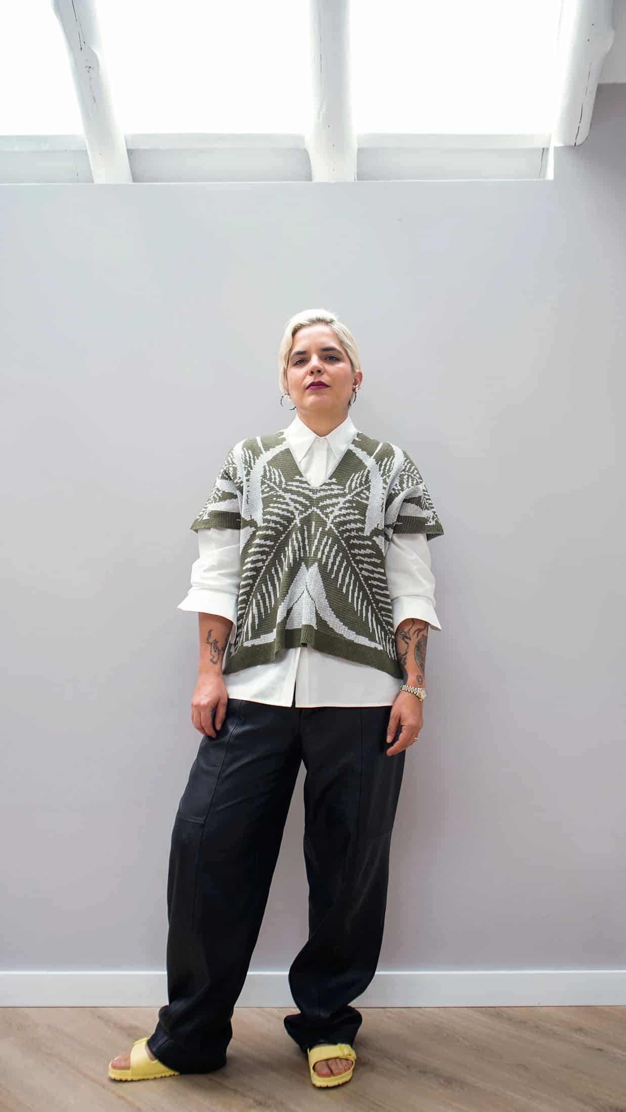 Blusa Palmas - verde militar y gris claro - miniatura 3