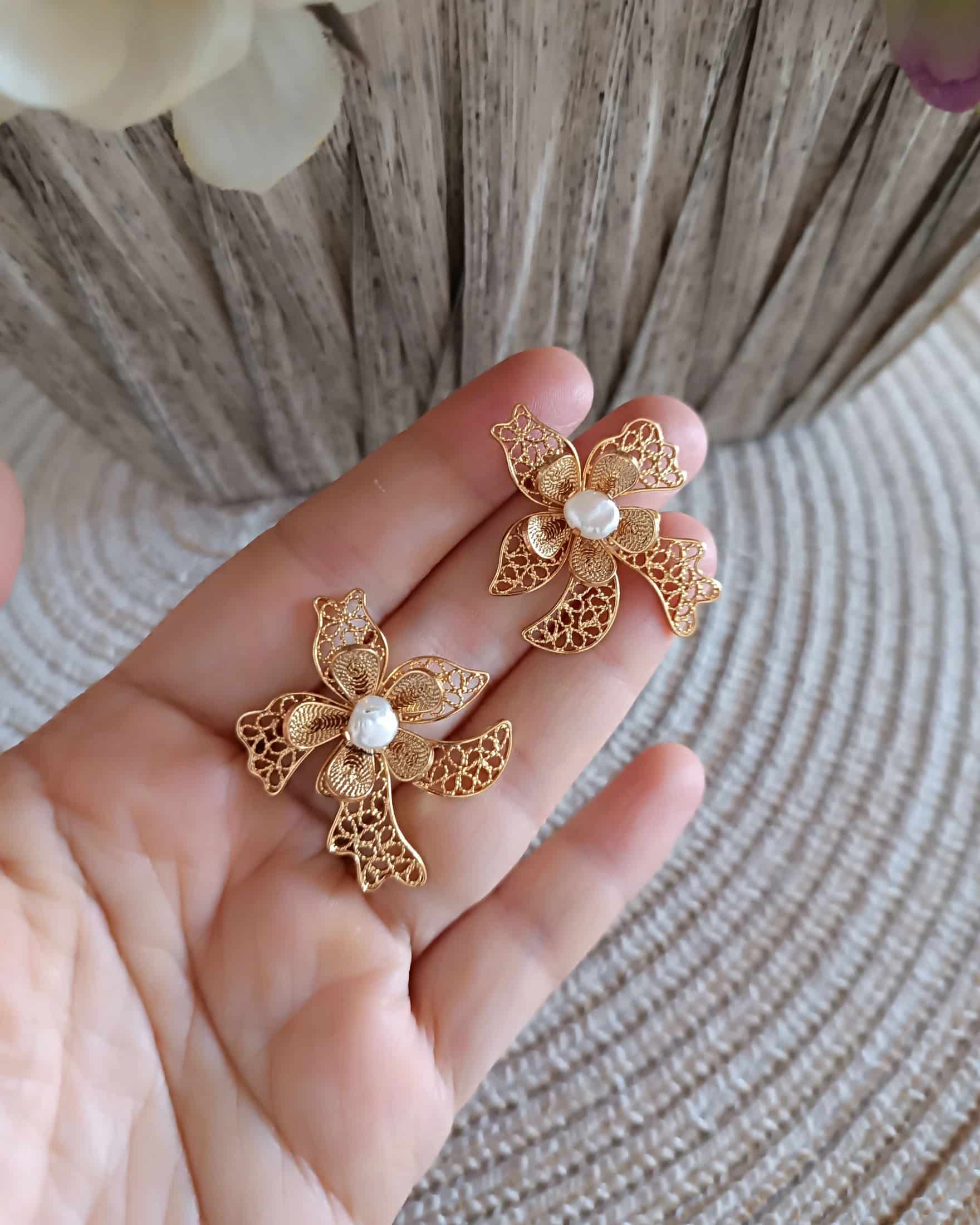 Aretes en filigrana orquídea y perla - miniatura 3