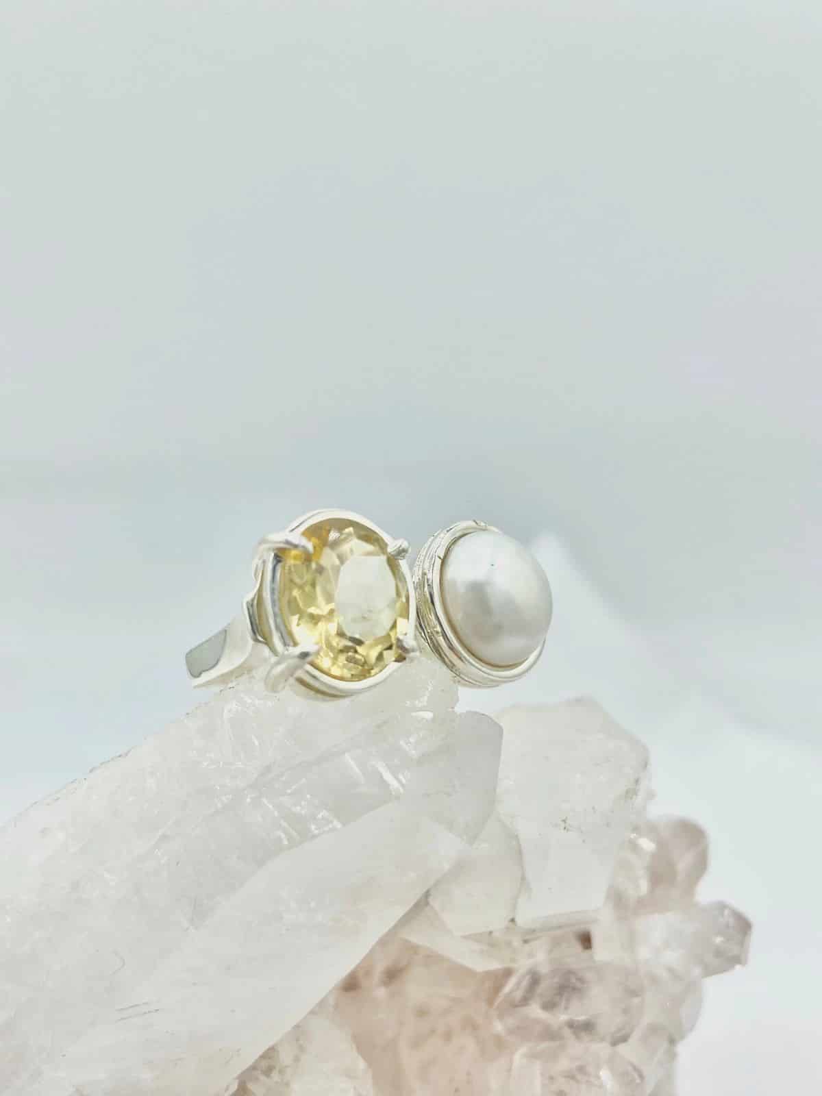 Anillo Doble Citrino y Perla Colección Armonía Dual - miniatura 1