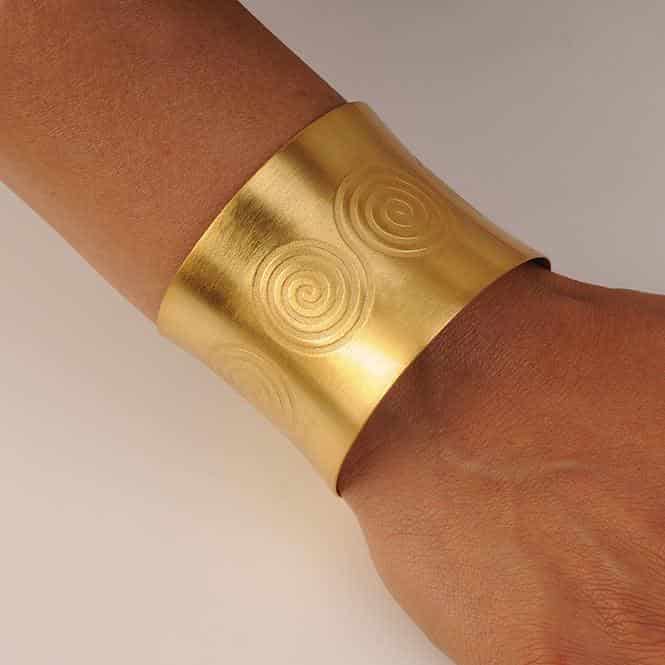 Brazalete de Aro Pictograma Espiral Doble. Convexo - miniatura 2