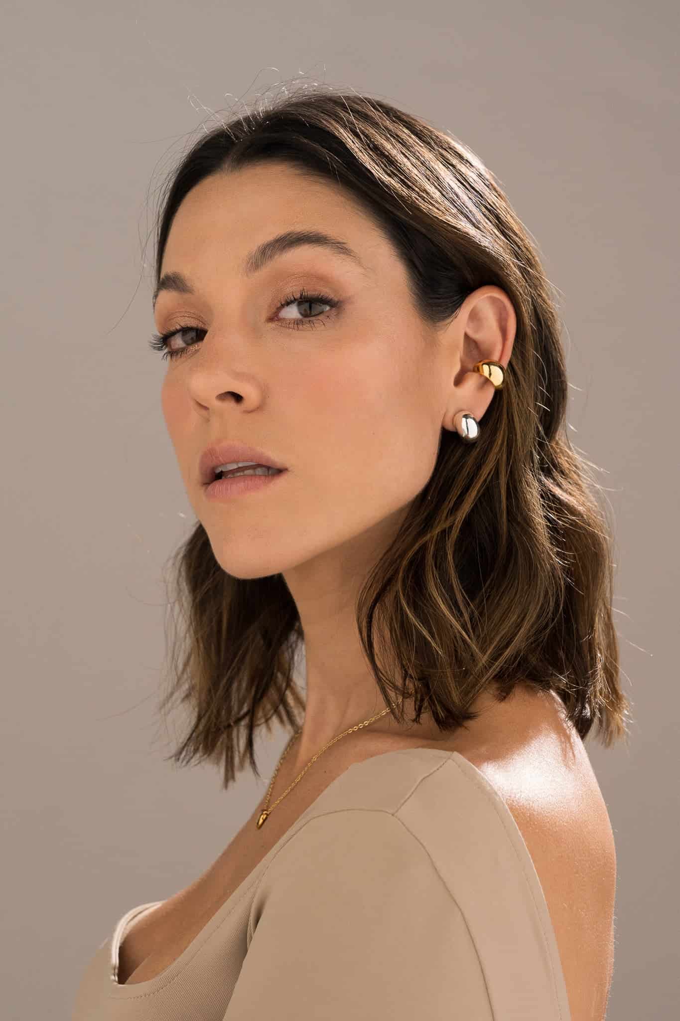 Set De 1 Par De Candongas + 1 Earcuff Oro - miniatura 4