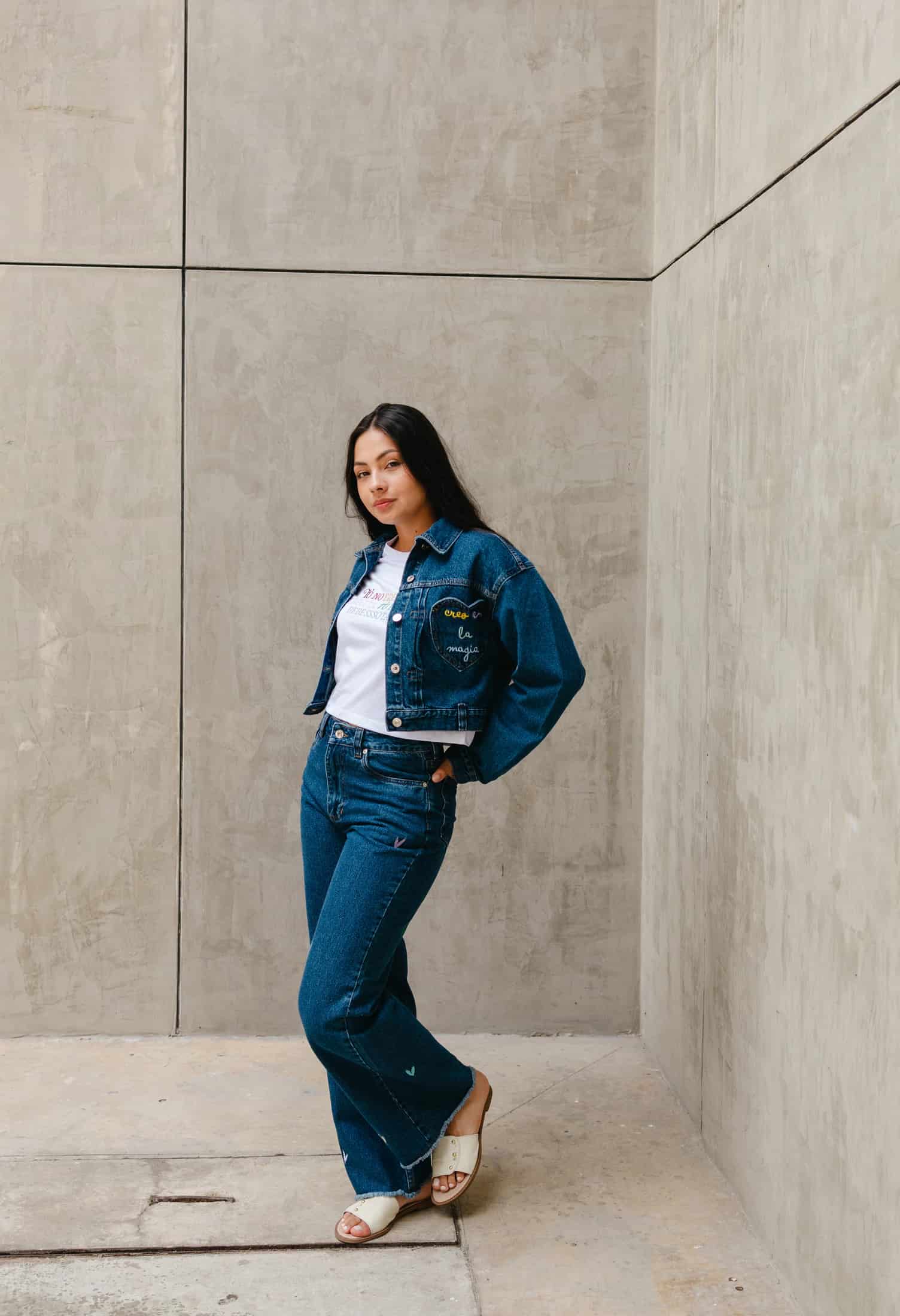 Creo En La Magia Embroidered Denim Jacket - miniatura 1