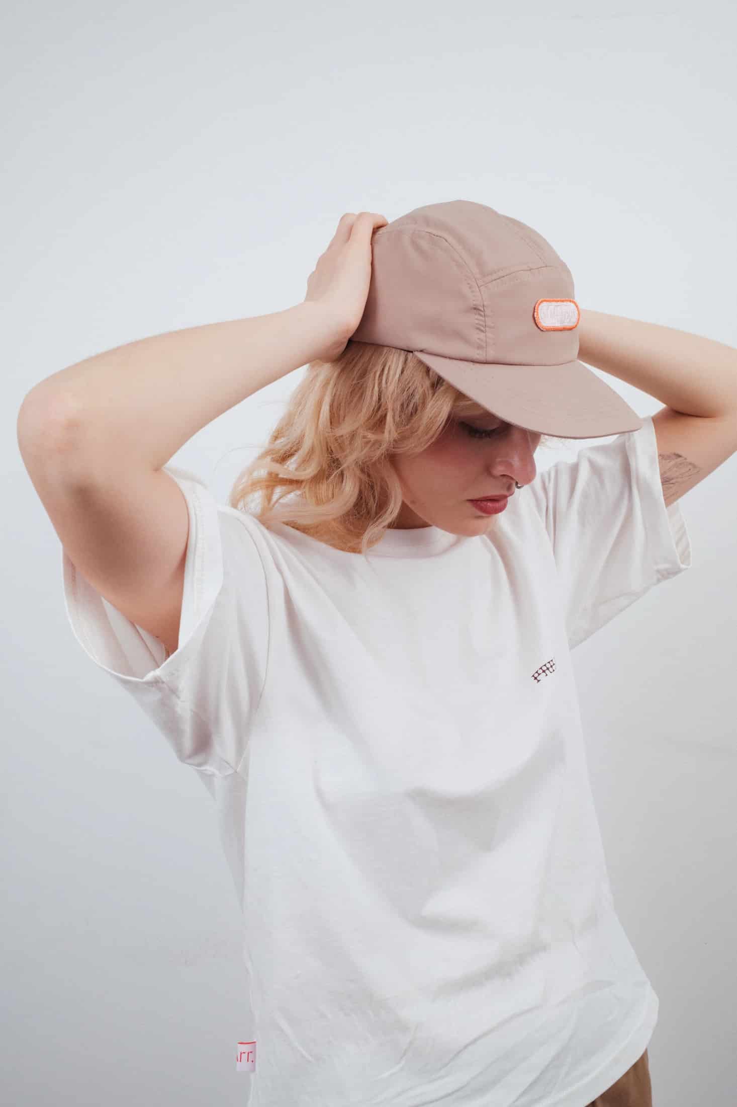 Gorra Five Panel Beige - miniatura 1
