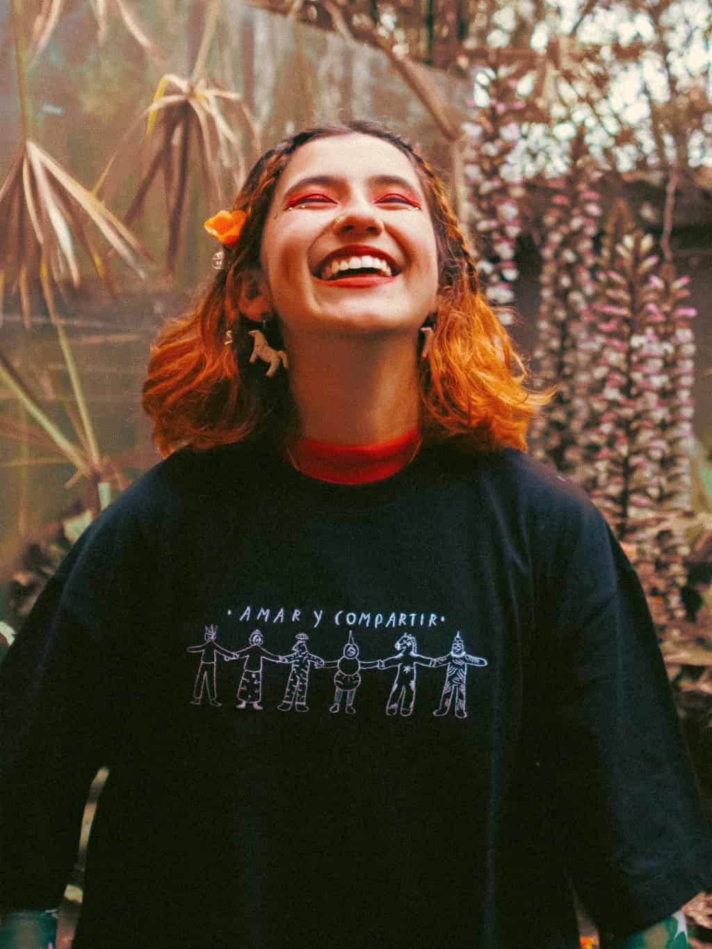 Camiseta festín de postres y animalitos - miniatura 3