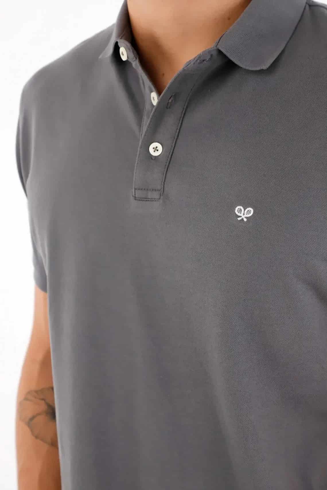 Polo con mini raqueta gris con acabado ligero para hombre - miniatura 7