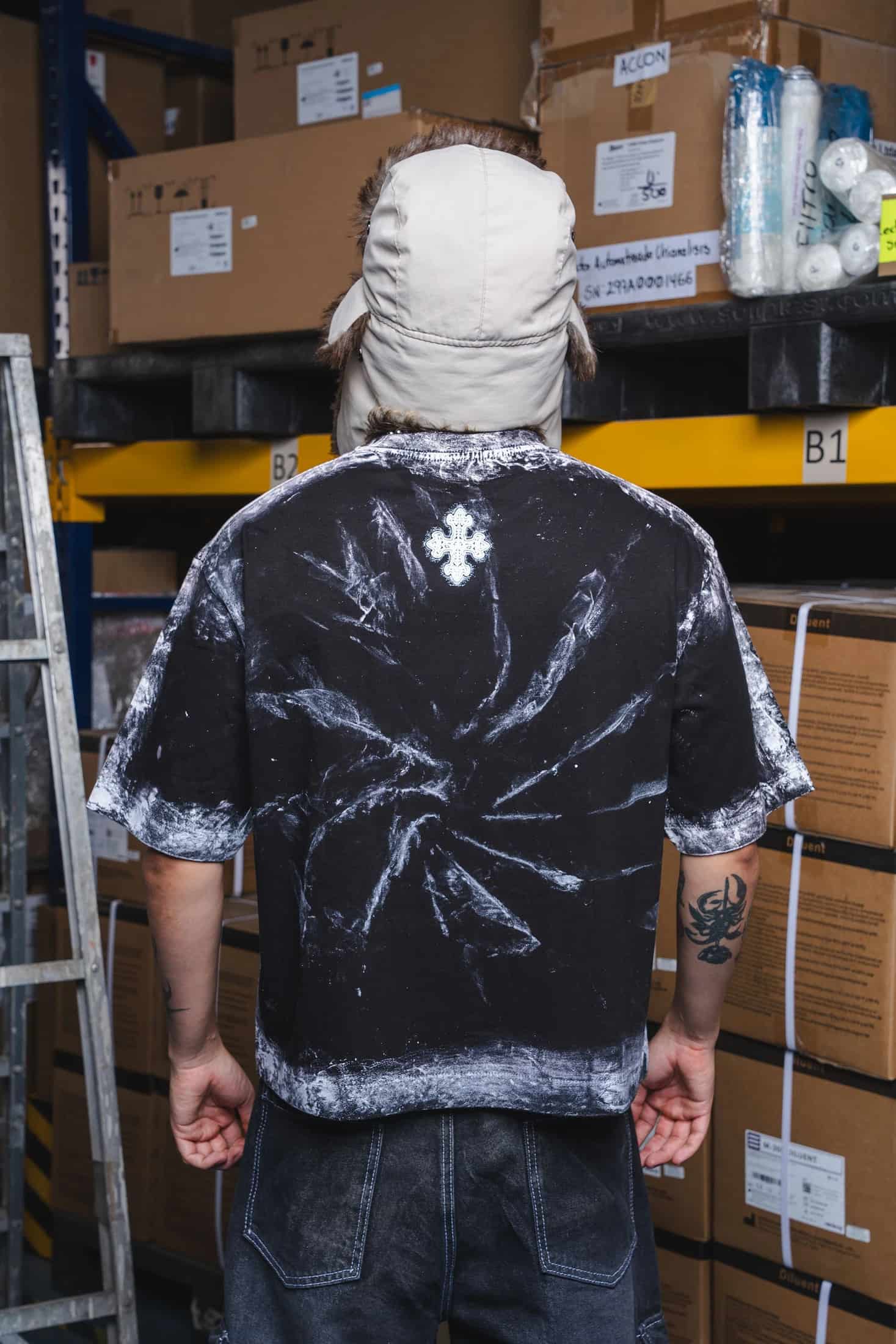 Camiseta Distressed Chill Cross - miniatura 6