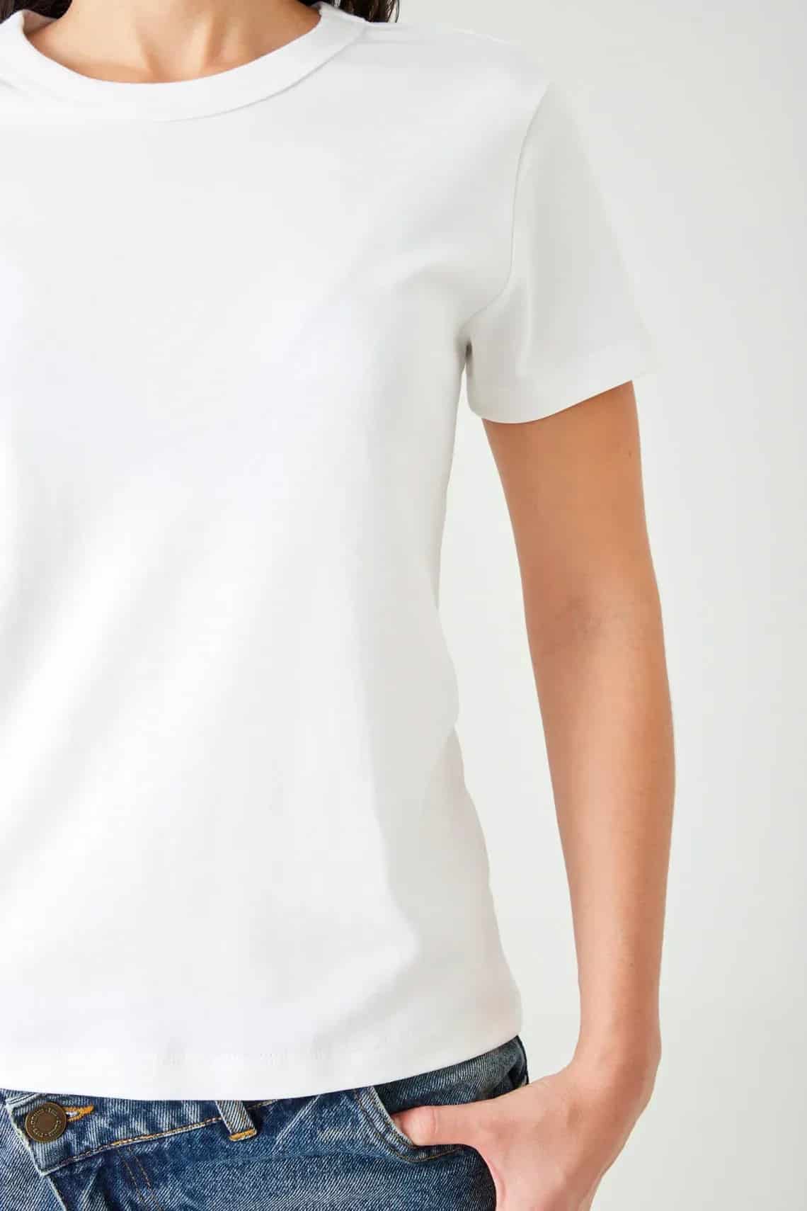 Camiseta regular fit con cuello redondo en blanco para mujer - miniatura 11