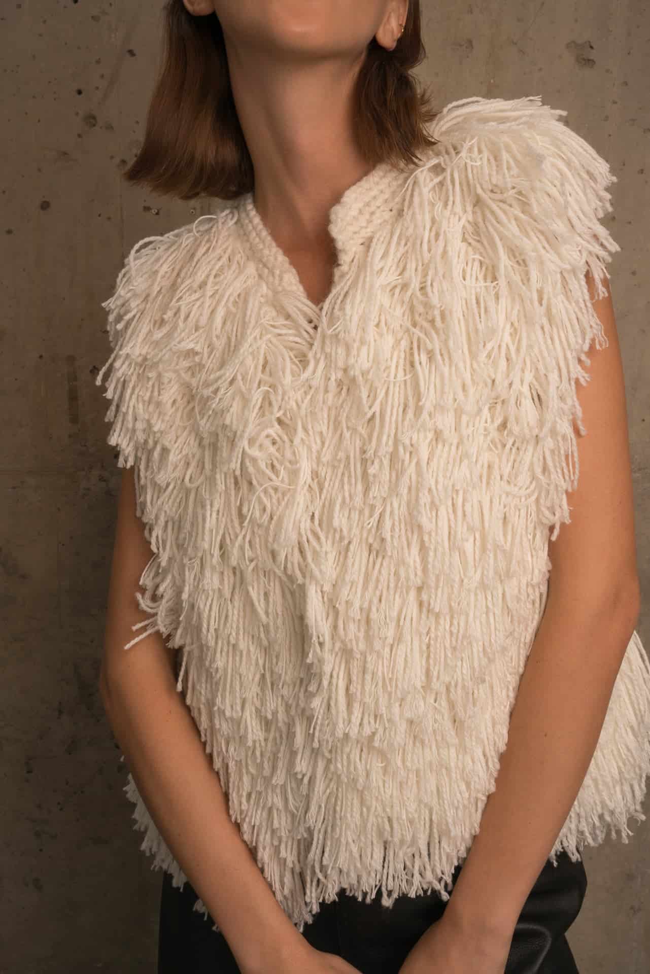 MOLA STITCHED KNIT VEST - miniatura 2