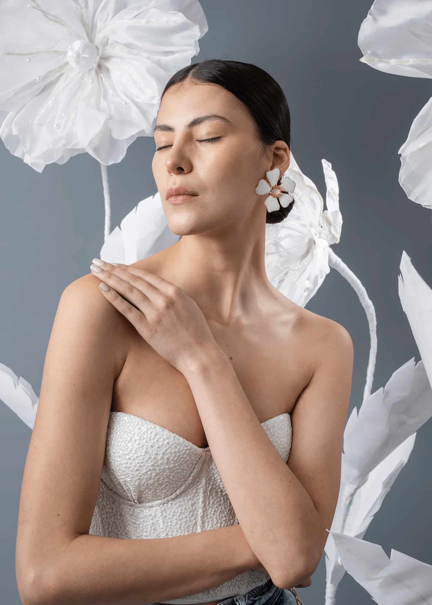 Aretes Aurora Maxi x Lyenzo Blancos - miniatura 3