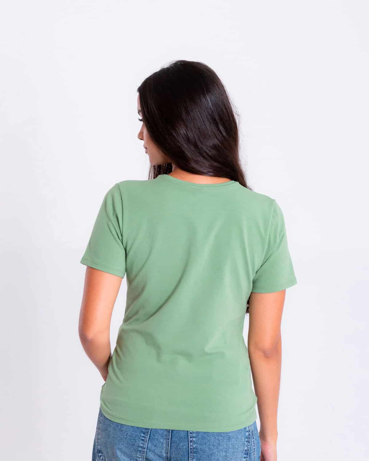 Camiseta verde estampado frontal para mujer - miniatura 3