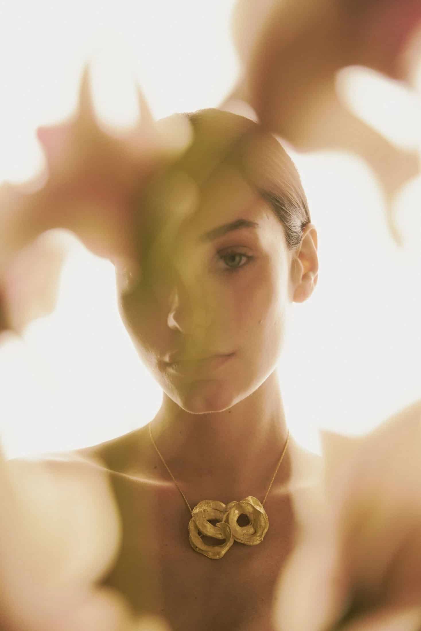 PIN Y COLLAR ACACIA - miniatura 3