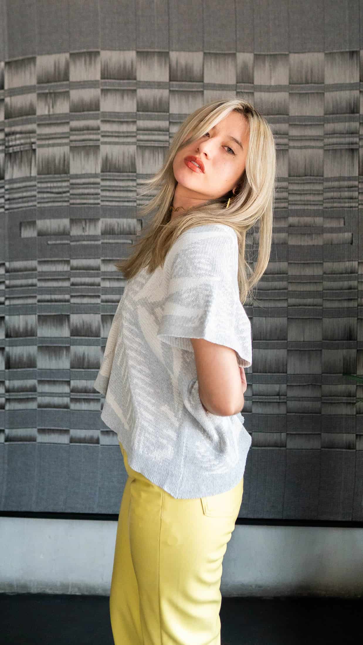 Blusa Palmas - gris claro y crudo - miniatura 2