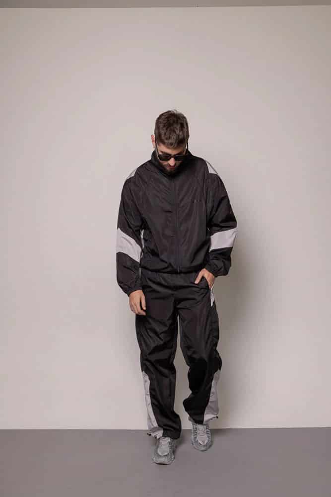 SET CHAQUETA Y SUDADERA ANTIFLUIDO-NEGRO - miniatura 3