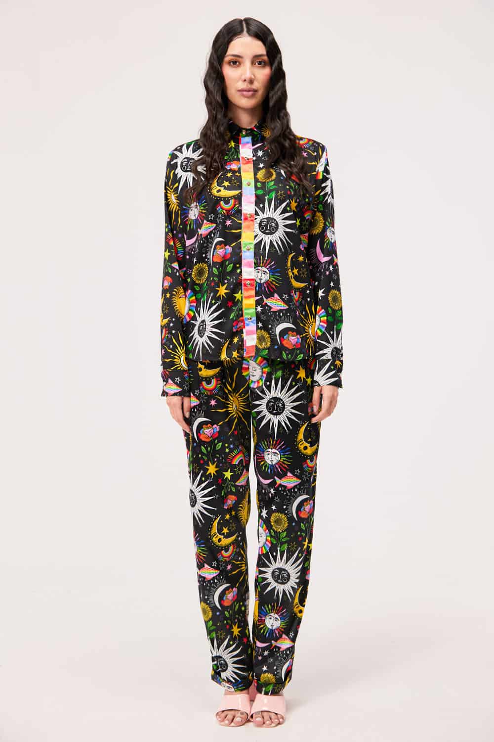 Camisa Manga Larga Unisex / Estampado Madre Luna, Padre Sol Negra - miniatura 3