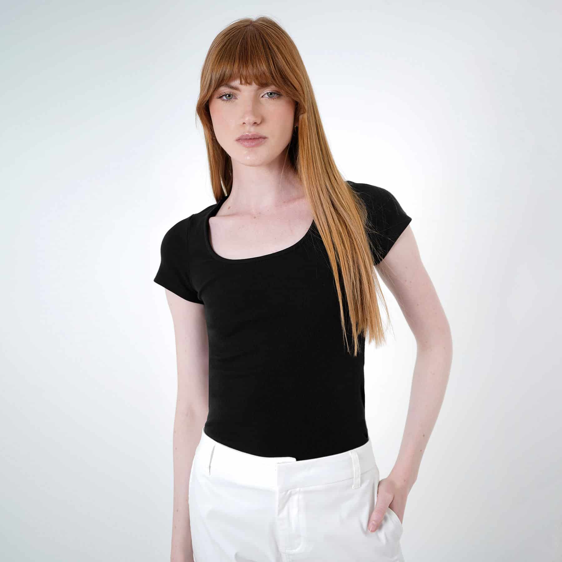 Camiseta escote en U manga corta - miniatura 11