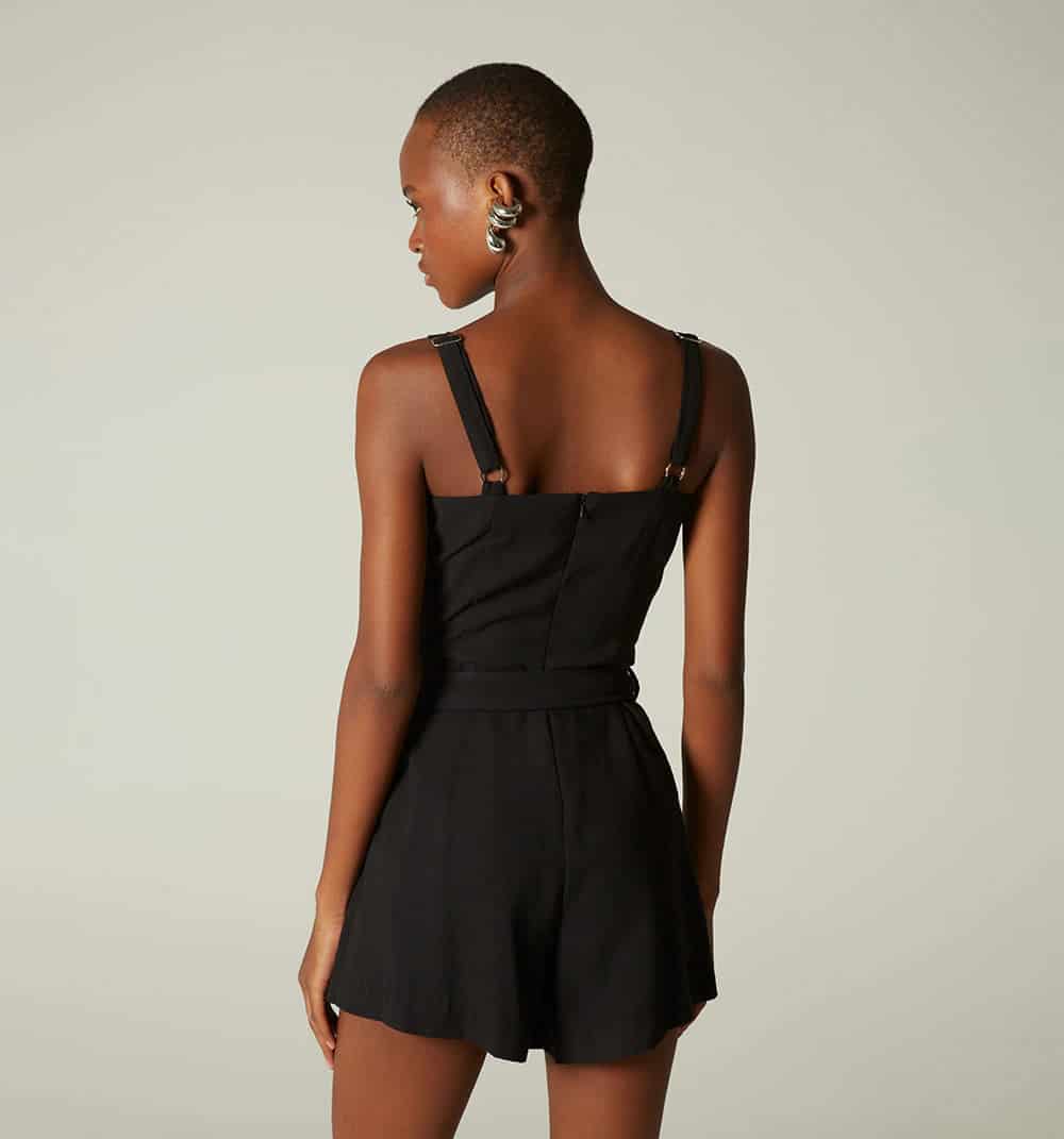 Enterizo de falda short con tablones - miniatura 4