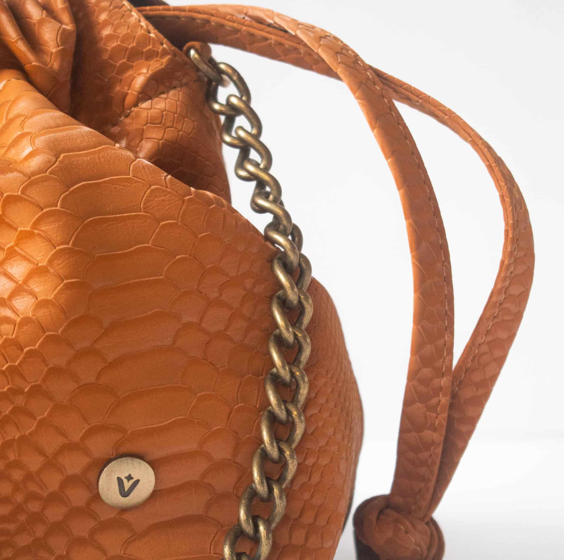 Manos libres para mujer Nebula camel con cargadera y Cordón de Cierre Cobra Noir - miniatura 3