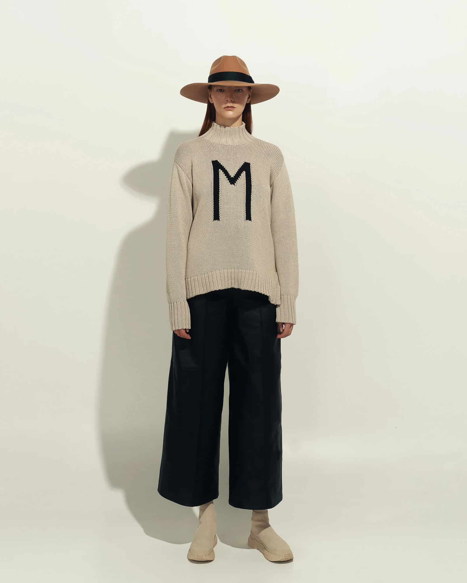 TURTLE NECK LETTER SWEATER - miniatura 3