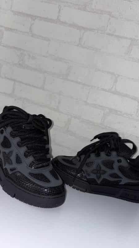 TENIS LOUIS VUITTON DOBLE CORDON GRIS PIEDRAS - miniatura 4