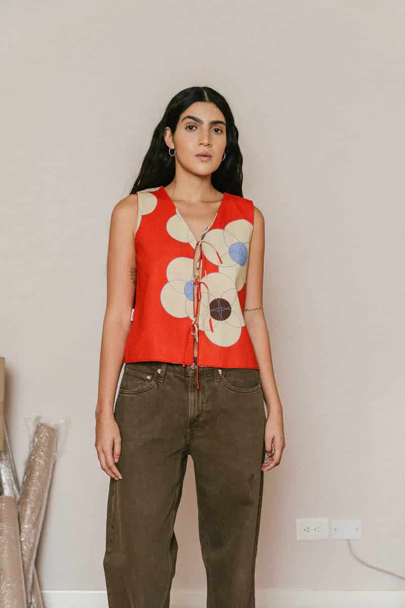 FIRE FLOWERS VEST - miniatura 1