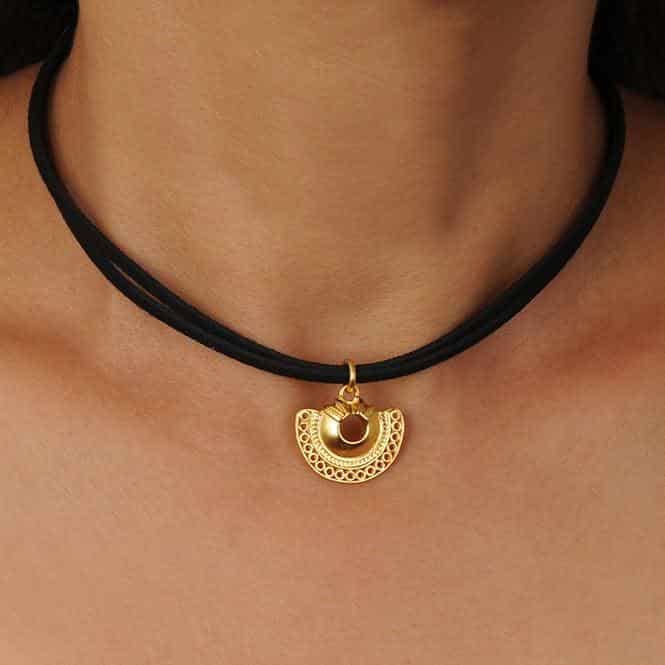 Collar Choker Negro y Dije Pequeño Nariguera Semilunar Tairona - miniatura 2