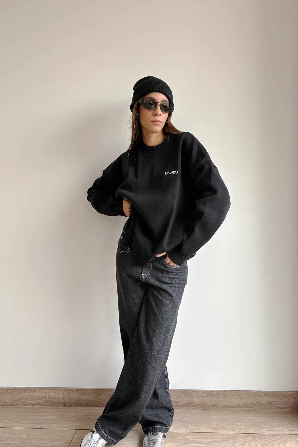 ESSENTIAL SWEATER BLACK - miniatura 4