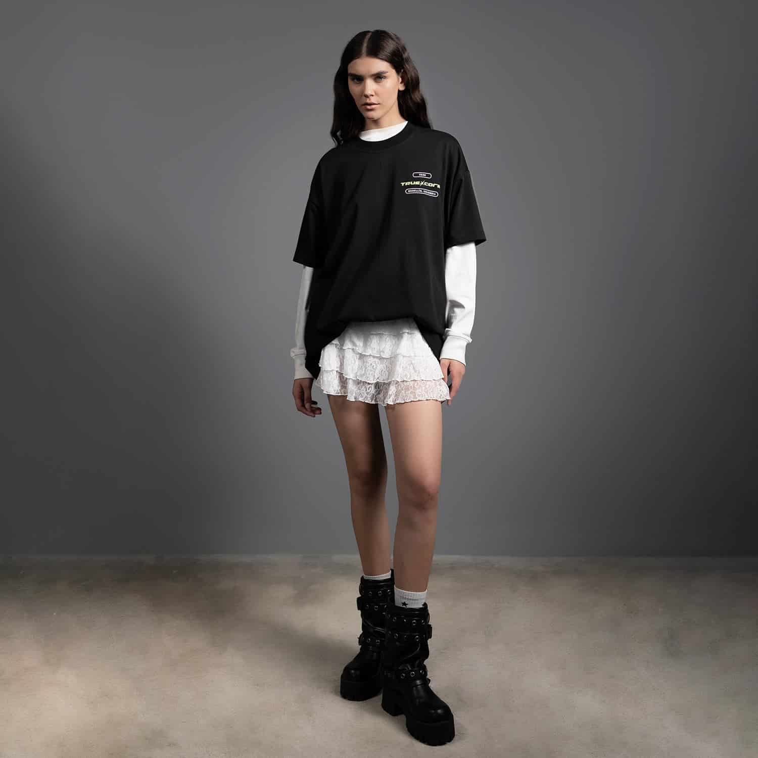 Flower Oversized T-Shirt - Black - miniatura 10