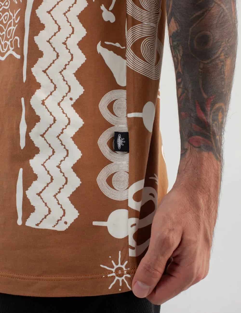 Camiseta Oversize Vurú tabaco para Hombre - miniatura 6