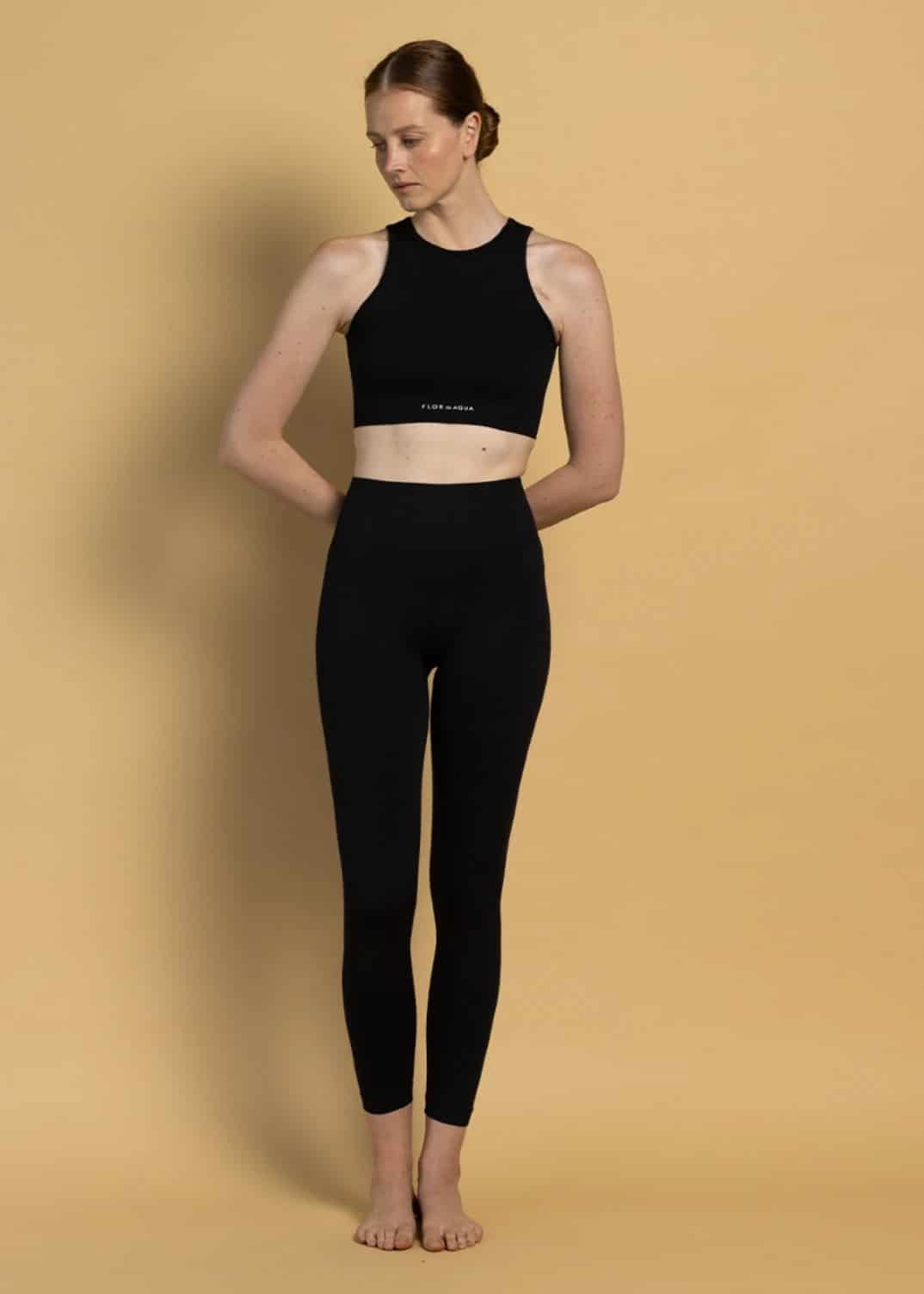 Set Croptop V Back Legging Liso Negro - miniatura 1