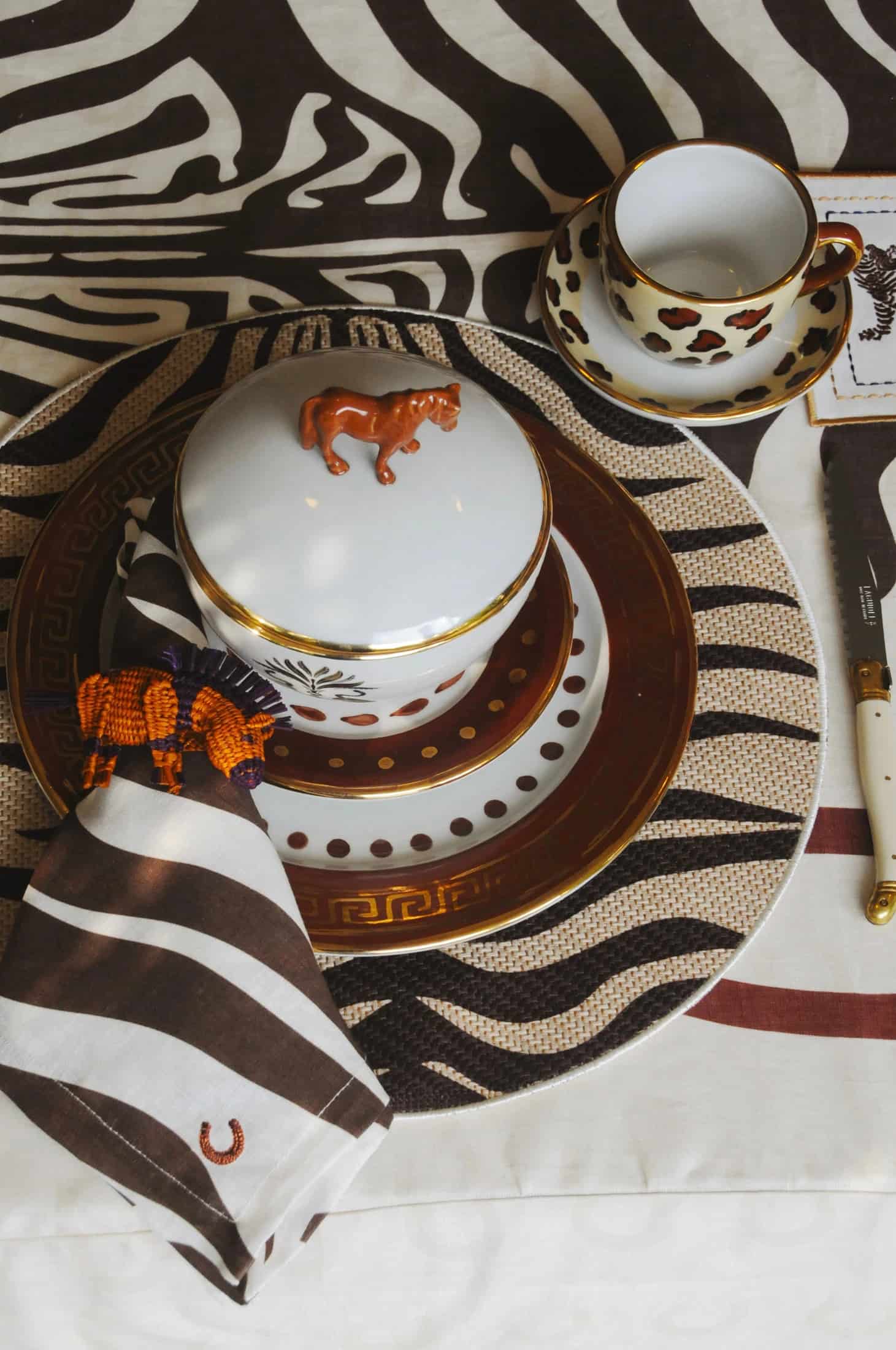 Zebra Embroidered Linen Napkins / Set of 4 - miniatura 3