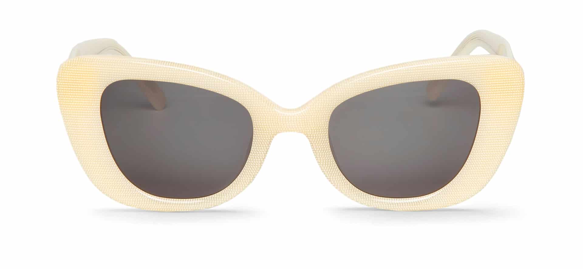 COCO CAPARICA WITH CLASSICAL LENSES - miniatura 1
