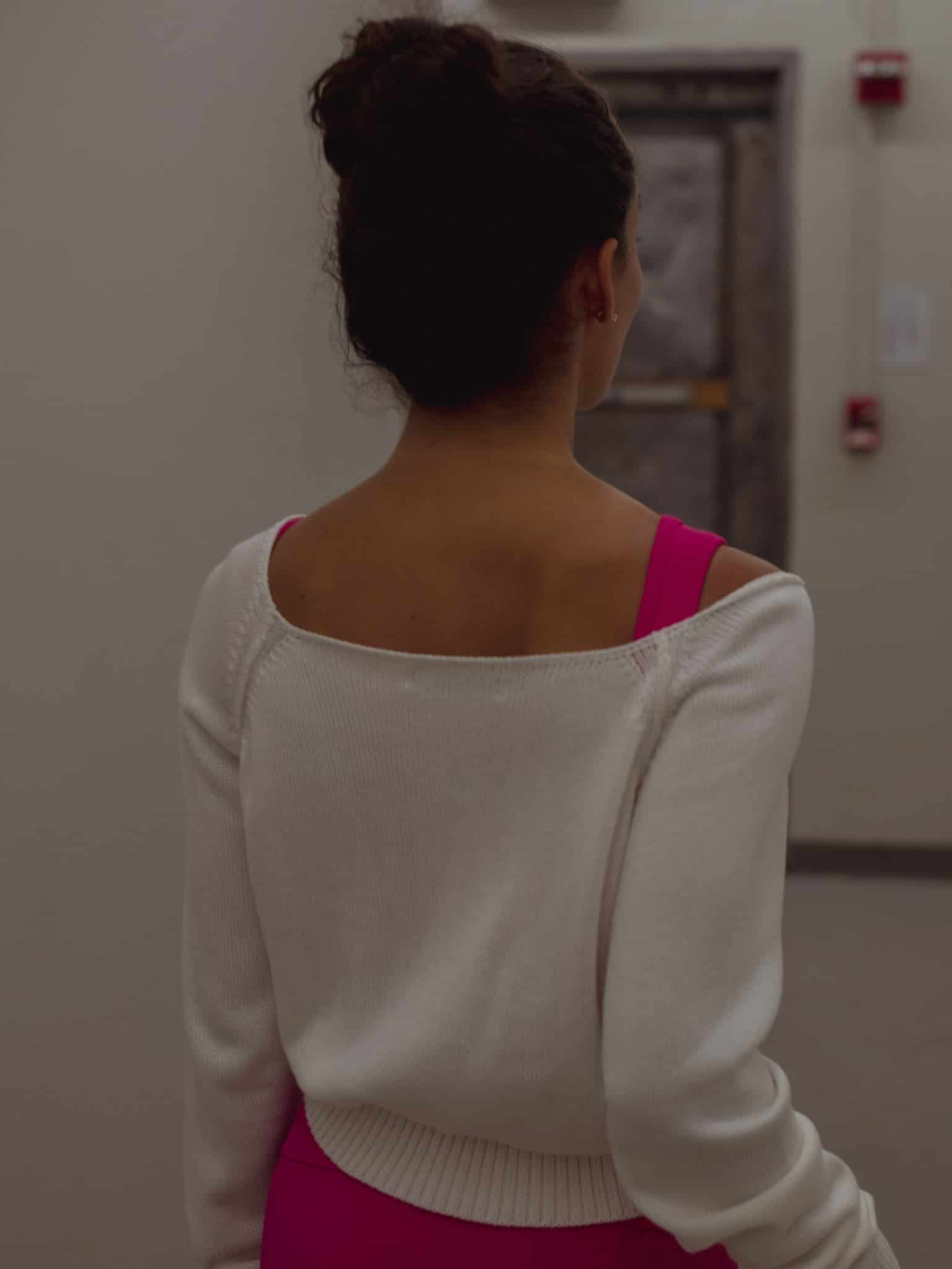 OFF SHOULDER KNIT SWEATER - SOFT WHITE - miniatura 9