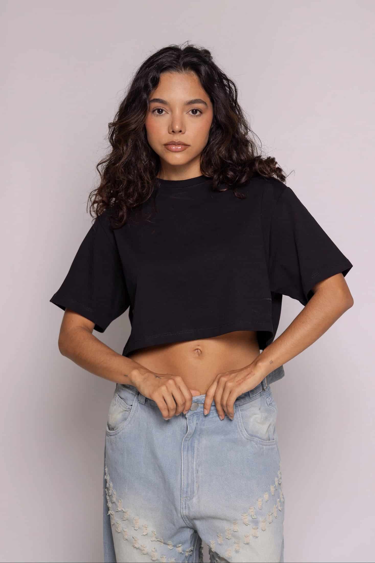 CropTop Basic Motion-Negro - miniatura 1