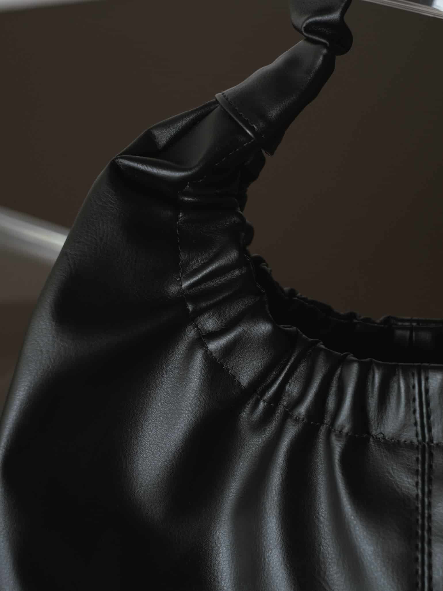THE DAILY POUCH BAG  - BLACK - miniatura 8