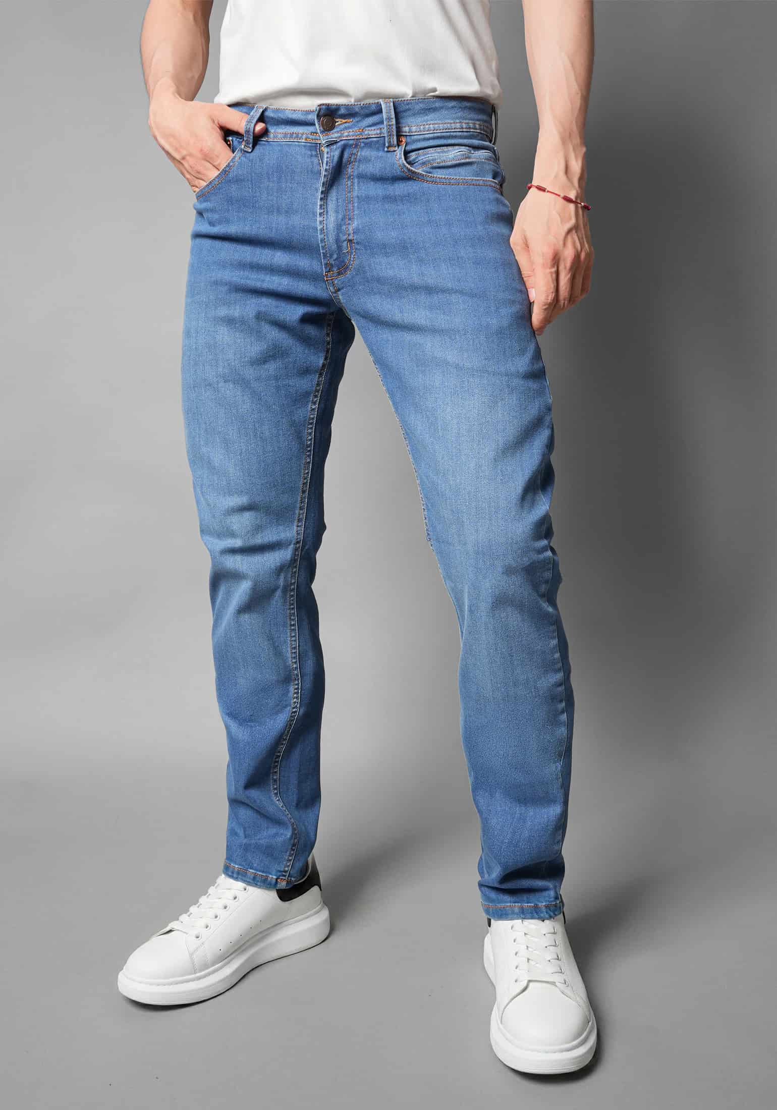 Jean para Hombre en Tono Azul Medio Thunder - miniatura 1