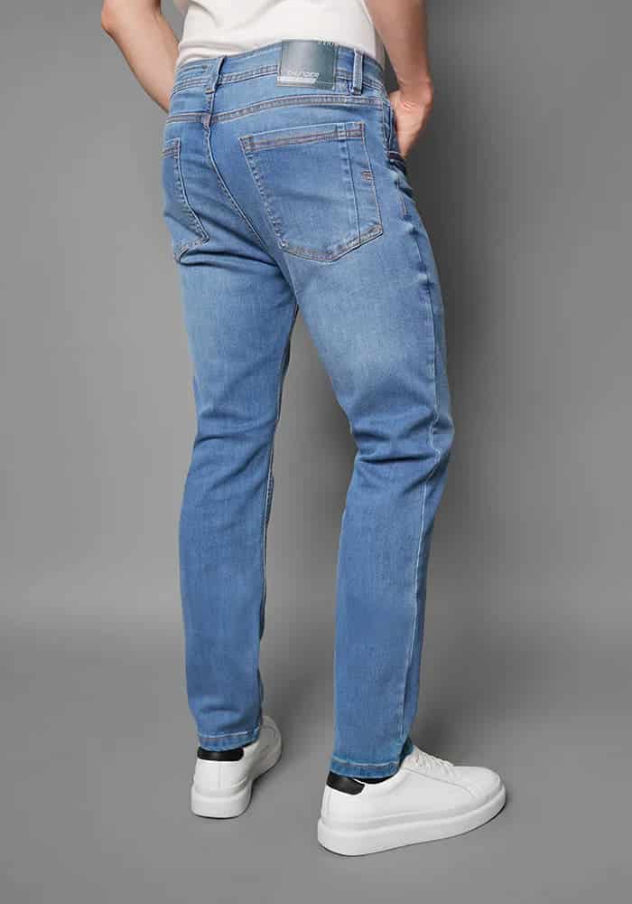 Jean para Hombre en Tono Azul Medio - miniatura 2