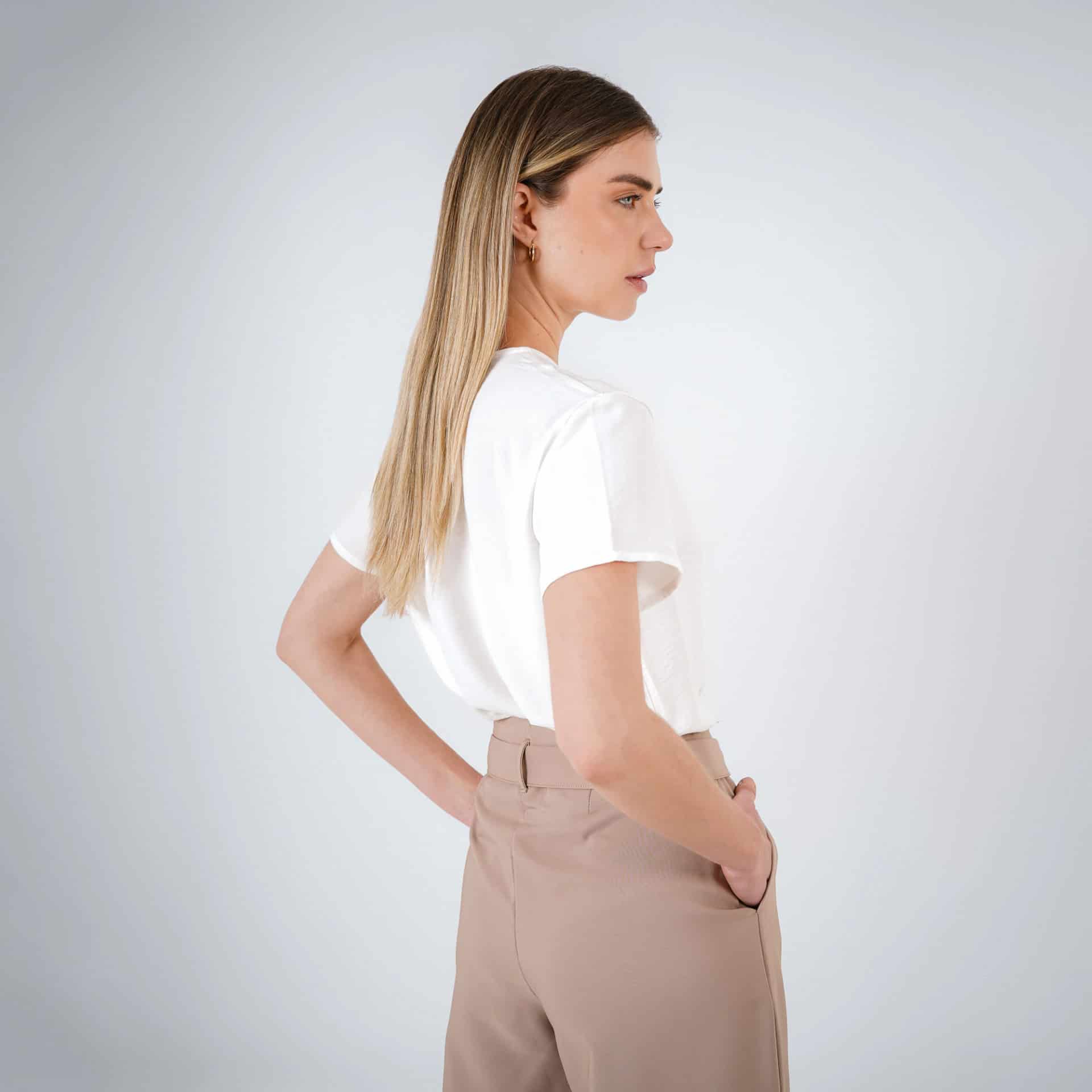 Blusa Cuello Redondo Manga Corta - miniatura 3
