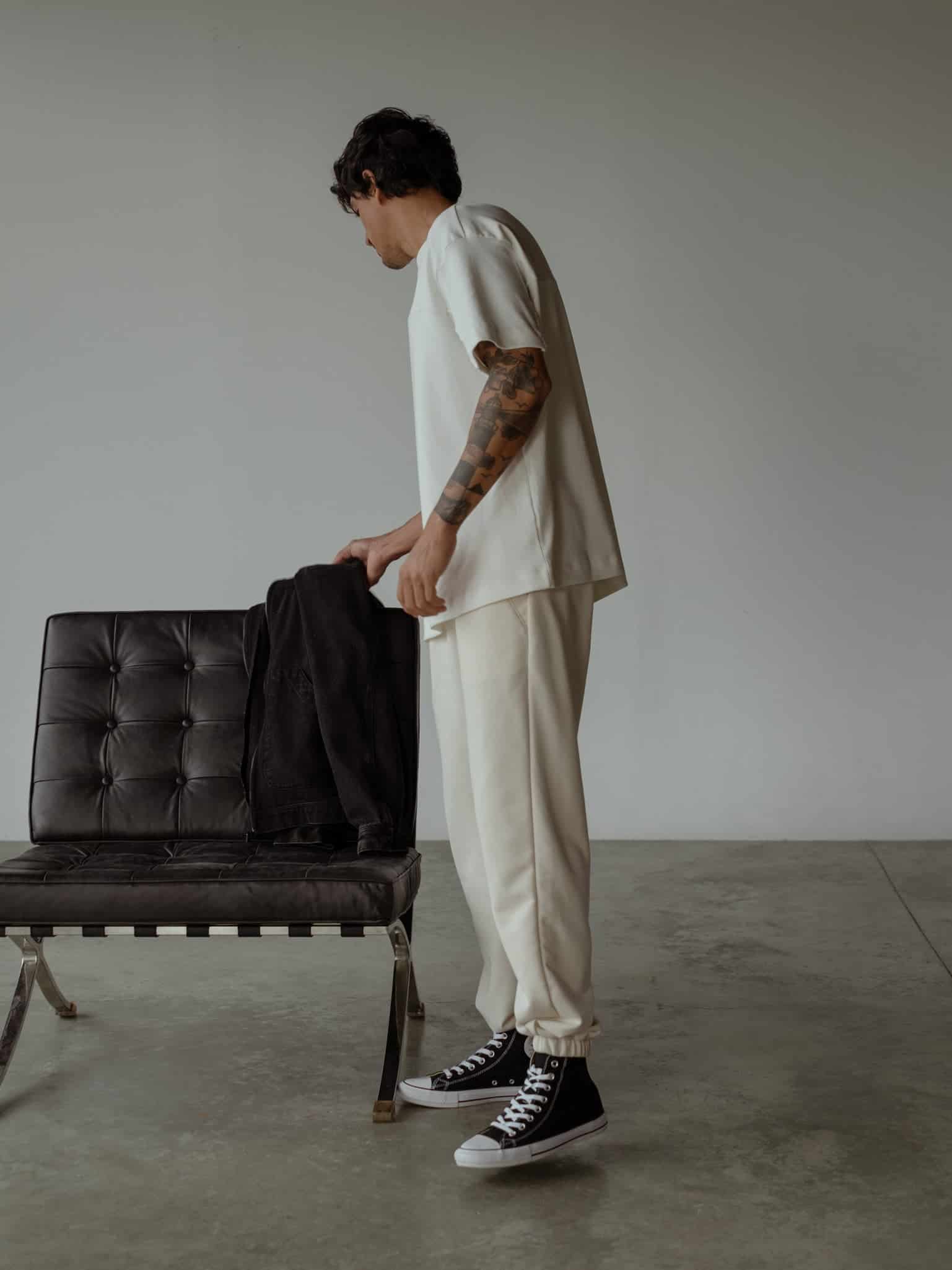 MEN MINIMAL JOGGER - CREAMY - miniatura 26