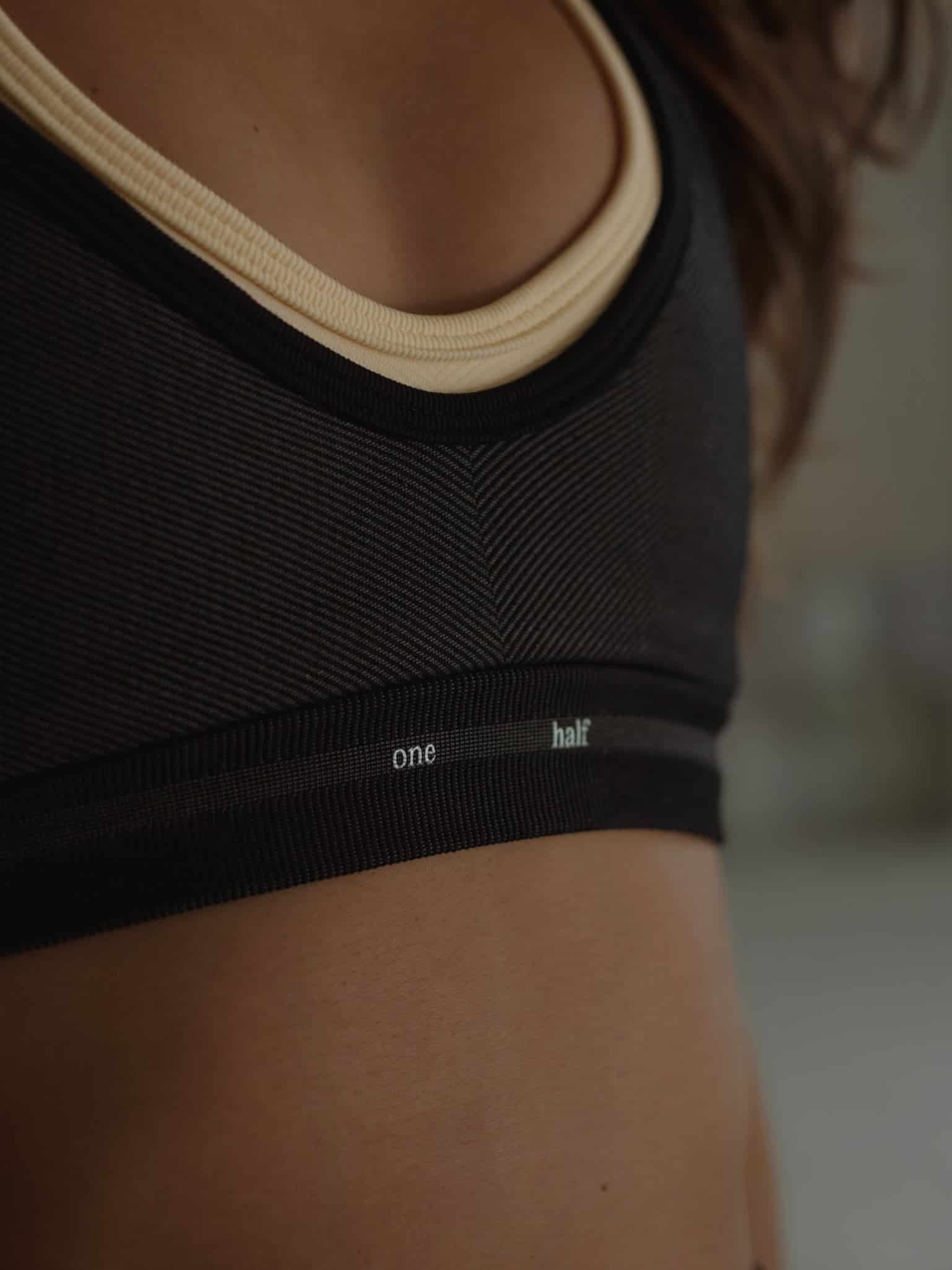 TWIST BACK LINES SEAMLESS TOP - SHADOW UNDERTONE - miniatura 7