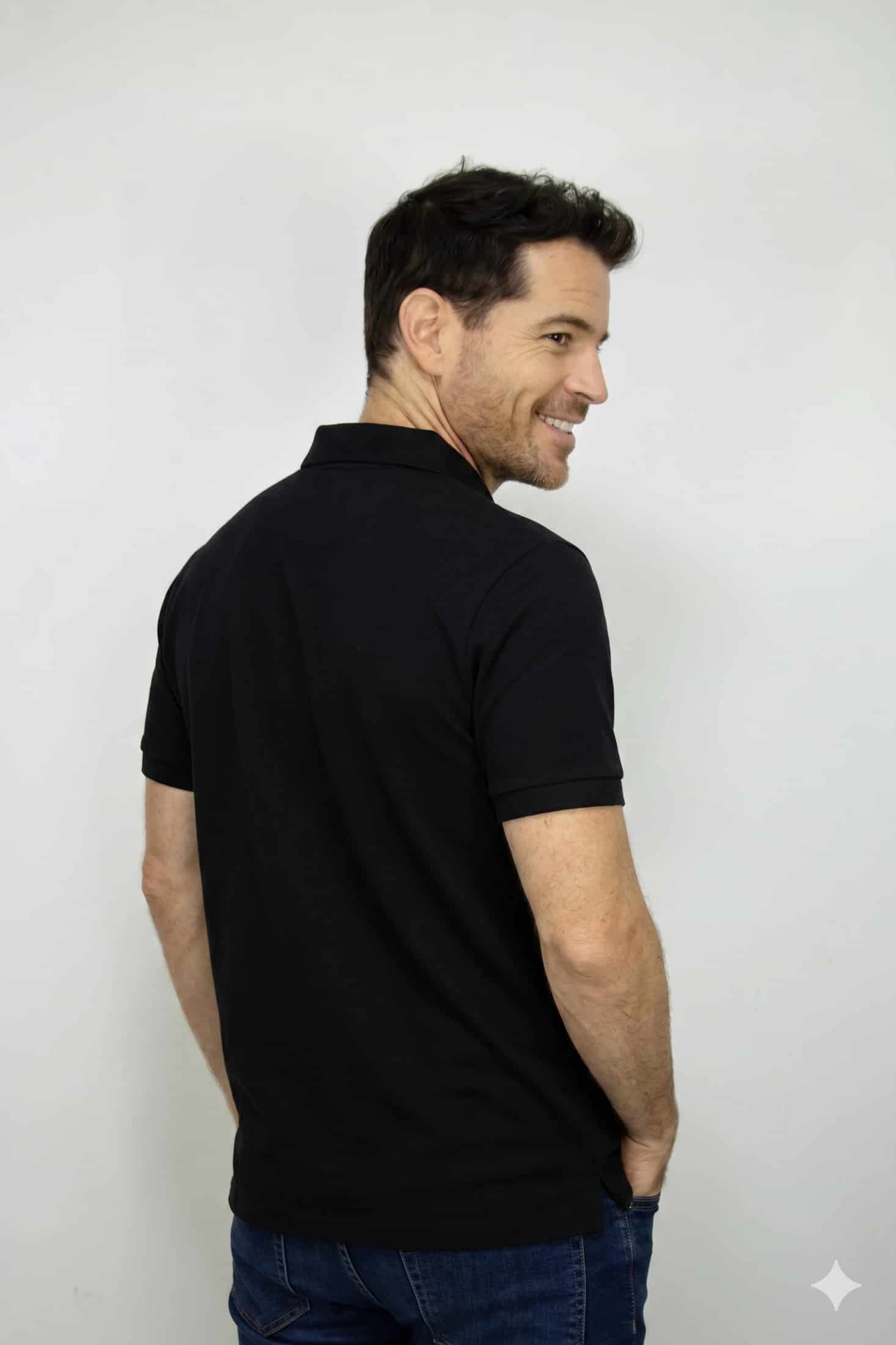 Polo Deportiva Negra Para Hombre - miniatura 3