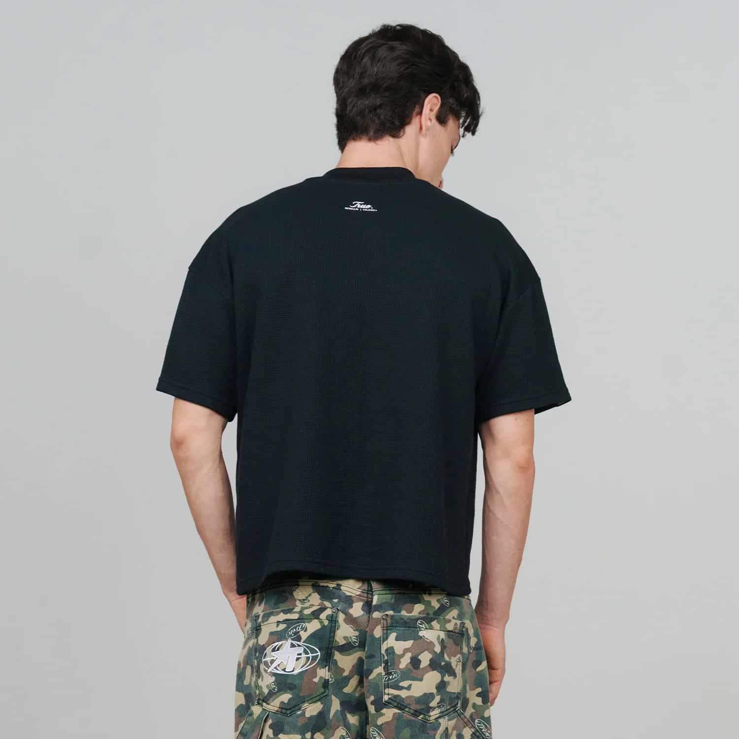 Textured Boxy Tee - Black - miniatura 10