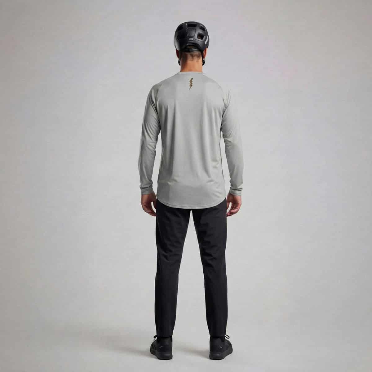 COMBO | Jersey FGTV Off White | Pantalón Fugitiva Alpha - Negro Profundo - miniatura 2