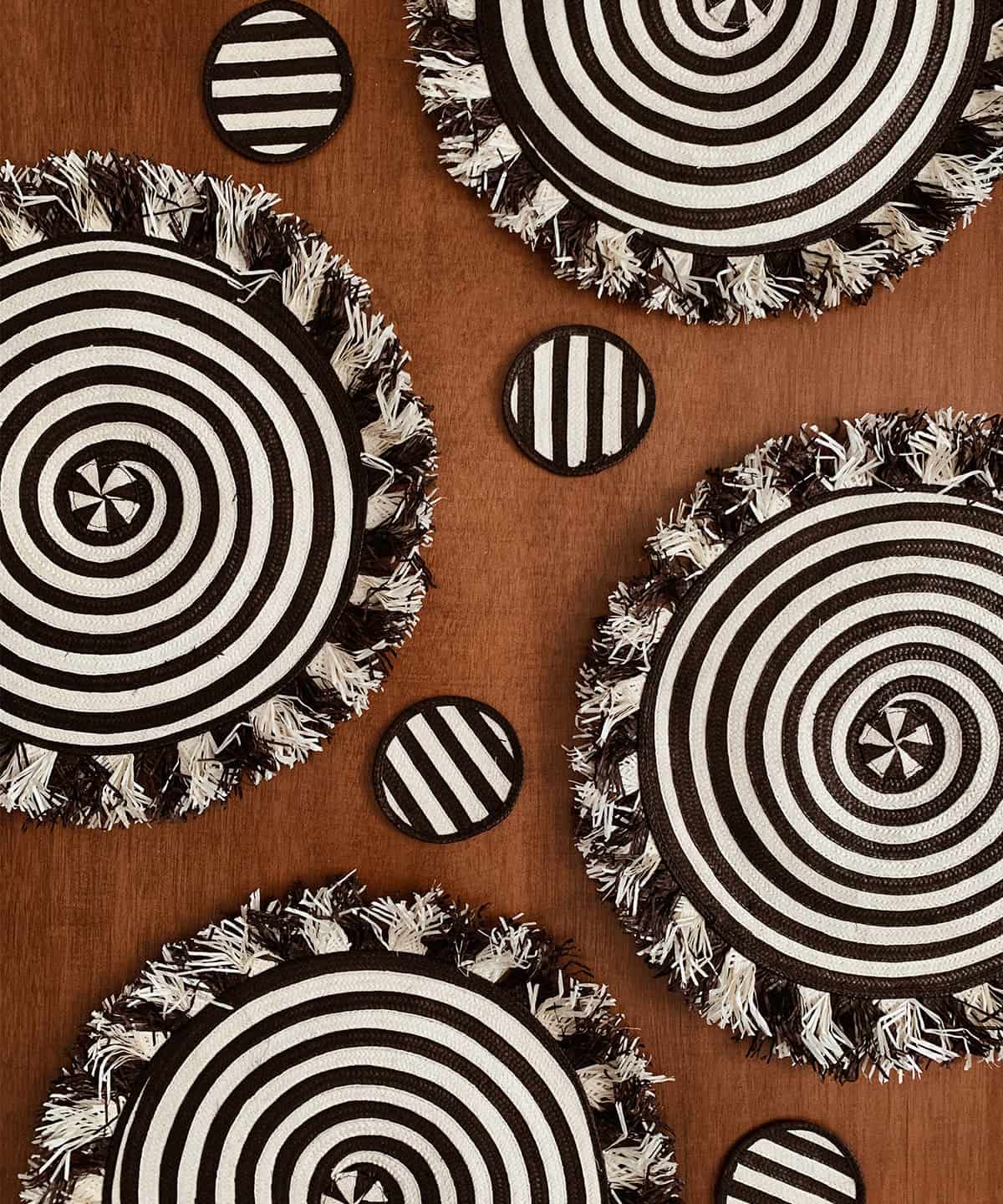 Zenú Placemat and Coaster Set of 4 - miniatura 2