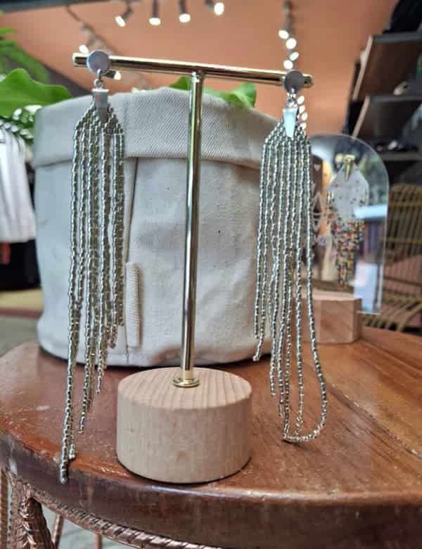 Aretes Cascada Mediana Plateado - miniatura 1