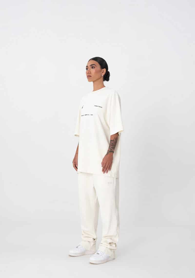 Uncontrolled cream t-shirt - miniatura 8