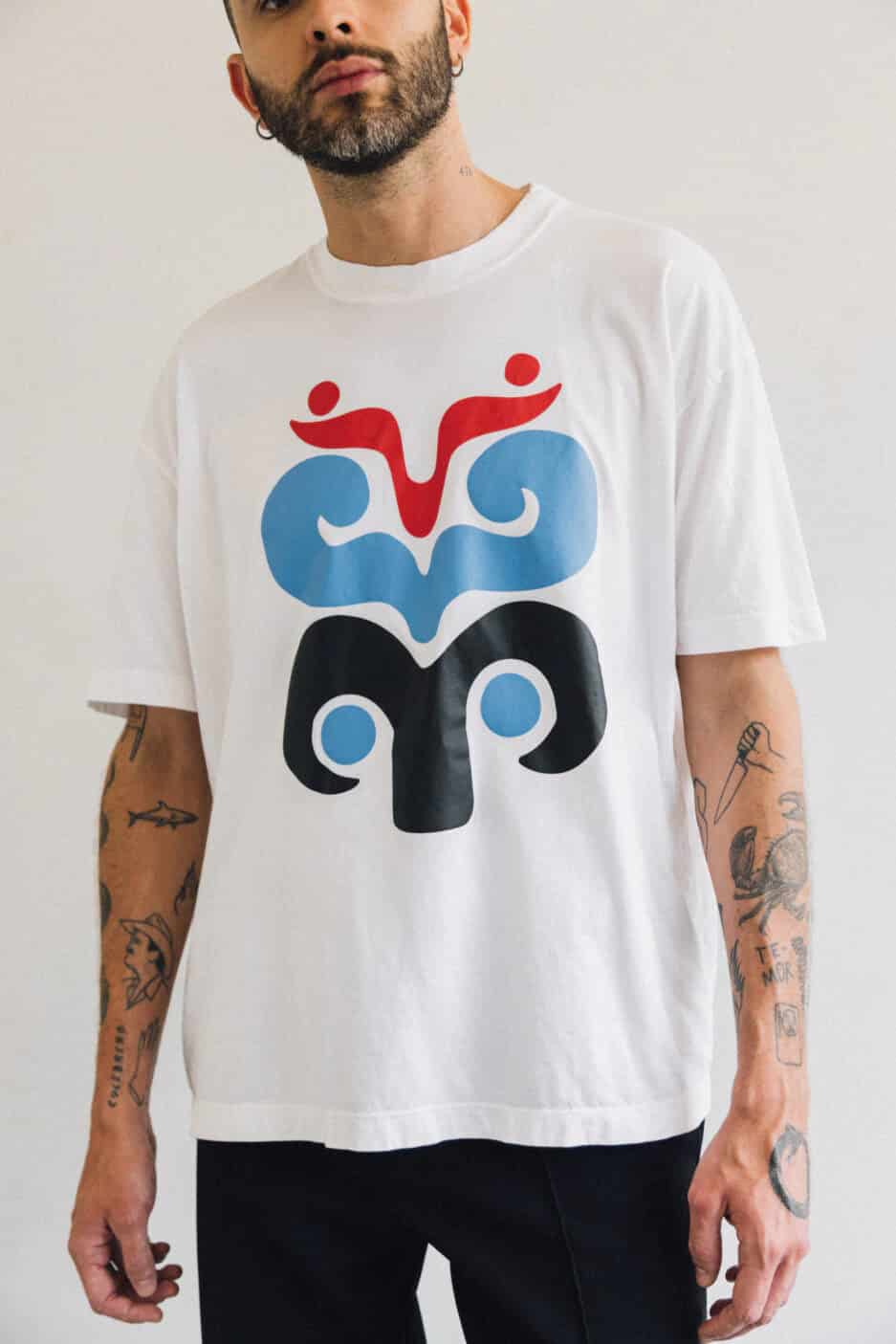 T-shirt Oversize Flor-Mariposa - miniatura 1
