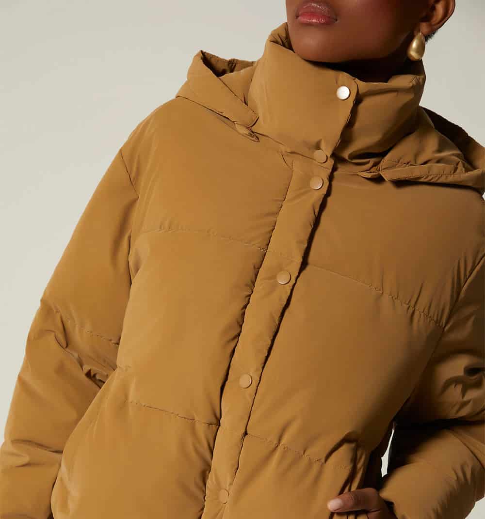 Chaqueta acolchada con capucha - miniatura 13