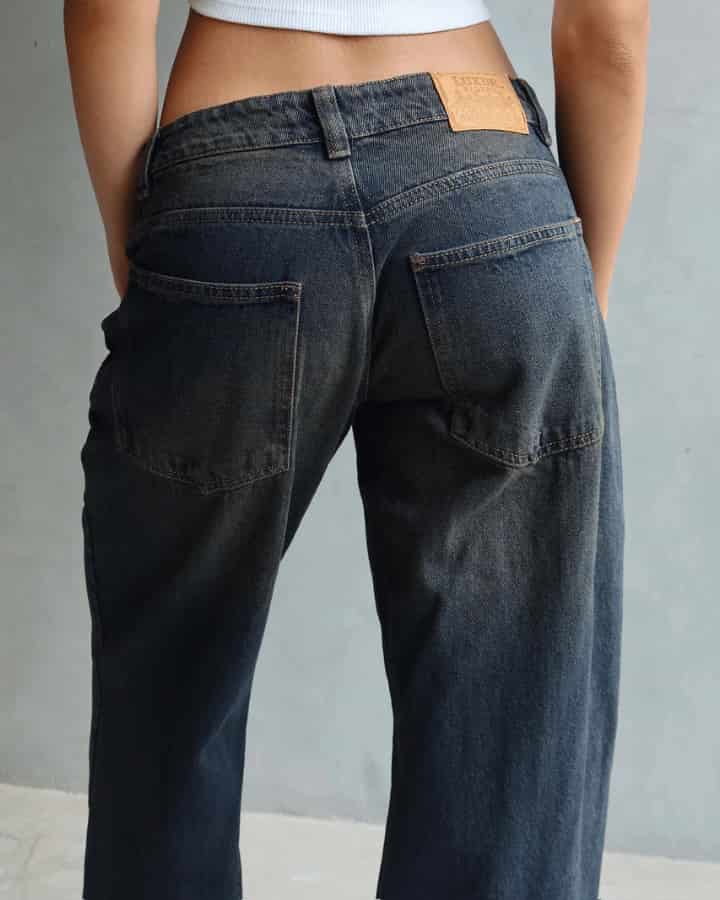 JEAN LOW WIDE FIT TIRO BAJO ANCHO AZUL DIRTY WASHED - miniatura 7