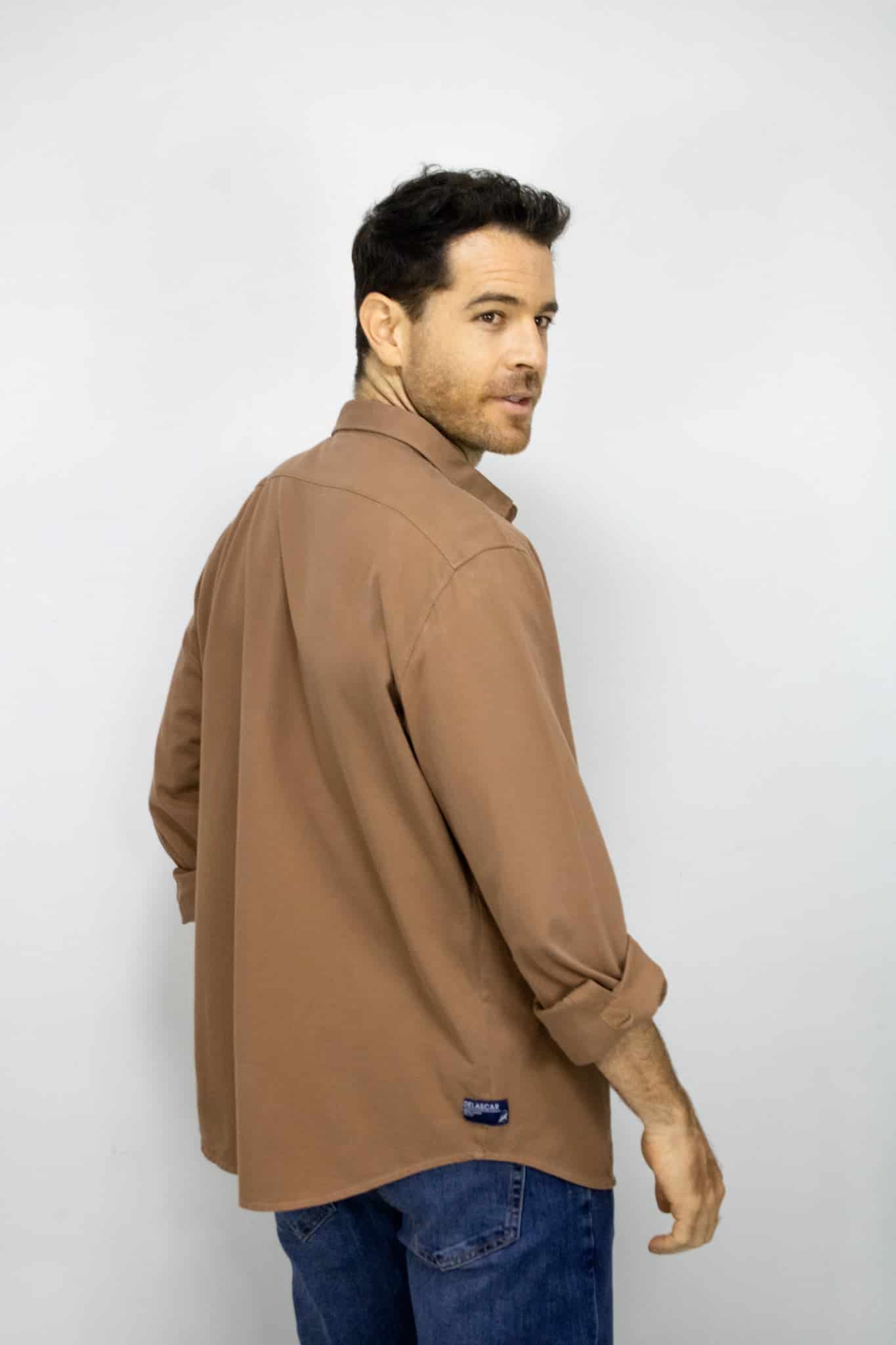 SOBRECAMISA  MANGA LARGA CAFE PARA HOMBRE - miniatura 3